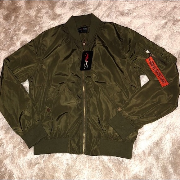 Remove Before Flight Jacket - Picture 2 of 3